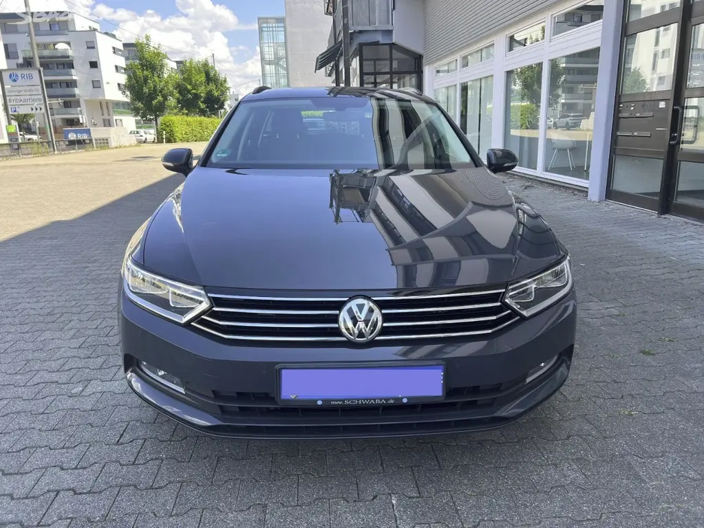 Volkswagen Passat Variant 2.0 TDi Comfort - 150 PS - fotka 2
