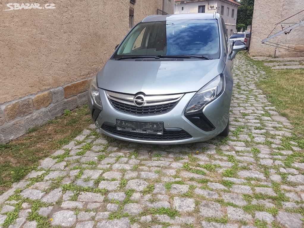 Opel Zafira C Tourer 2.0CDTI 96kw - Mochov, Praha-východ 