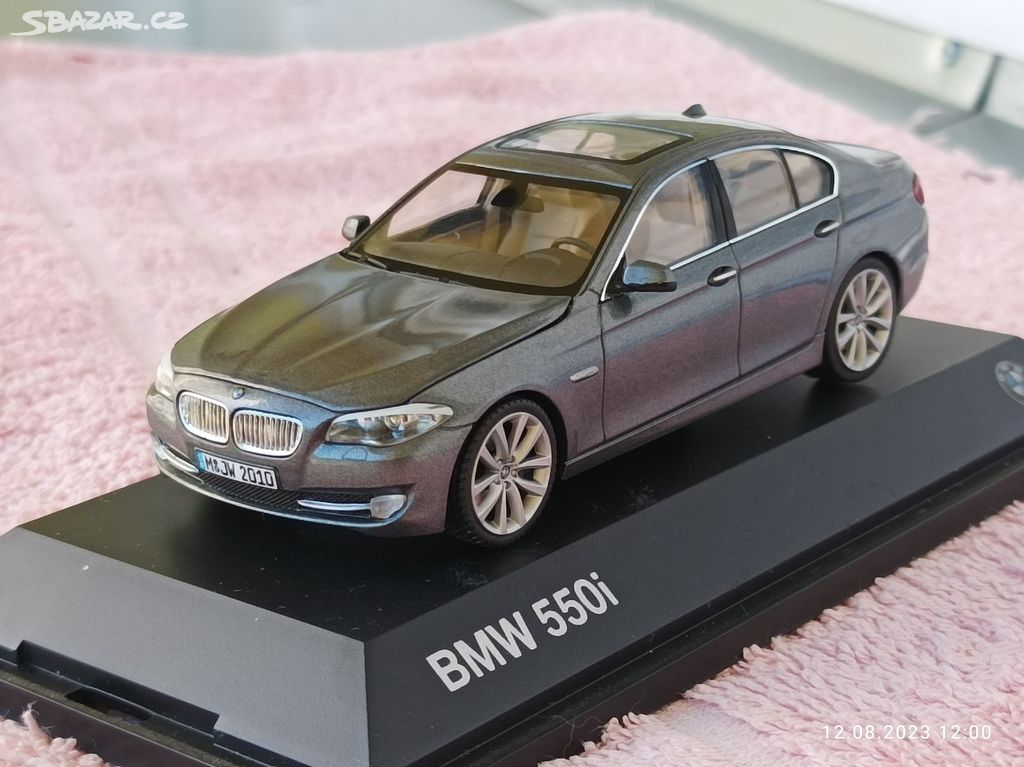 model BMW 5er F10 /2010-2013/