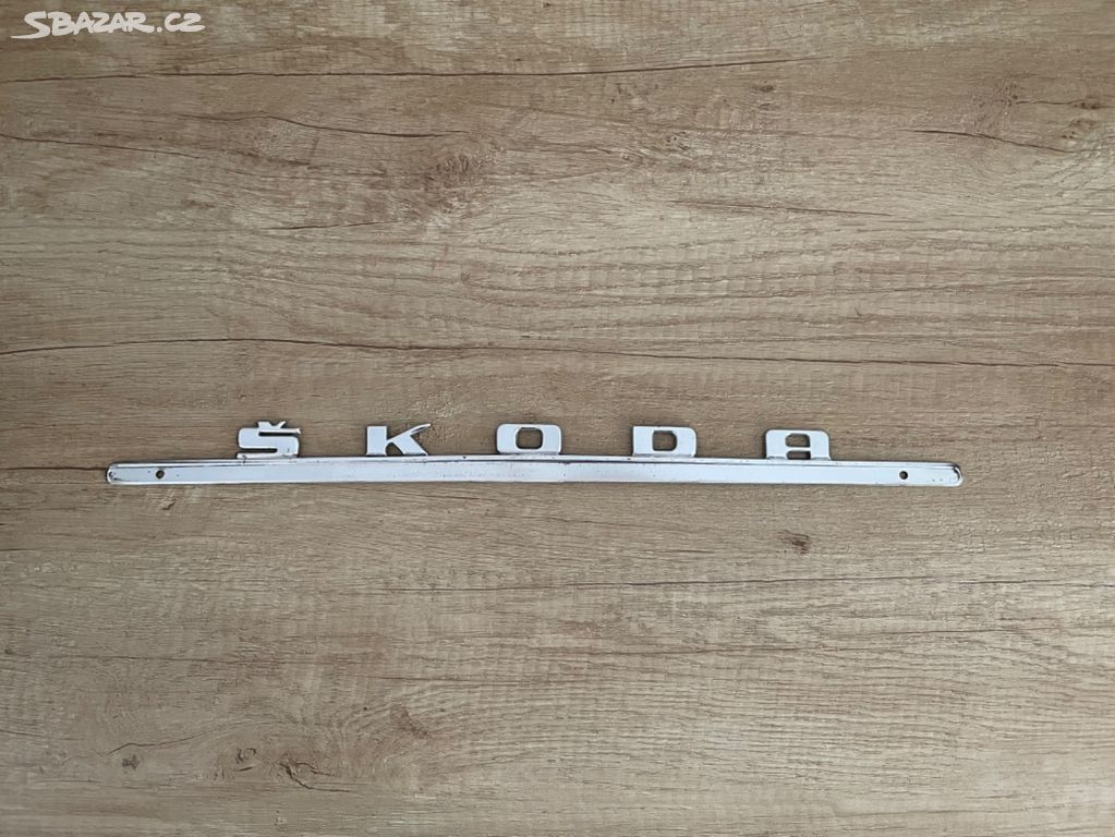 Nápis Škoda, na Škodu 1000 MB