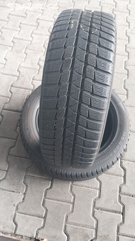 Prodám 2 x zimní pneu Falken 205/55/17