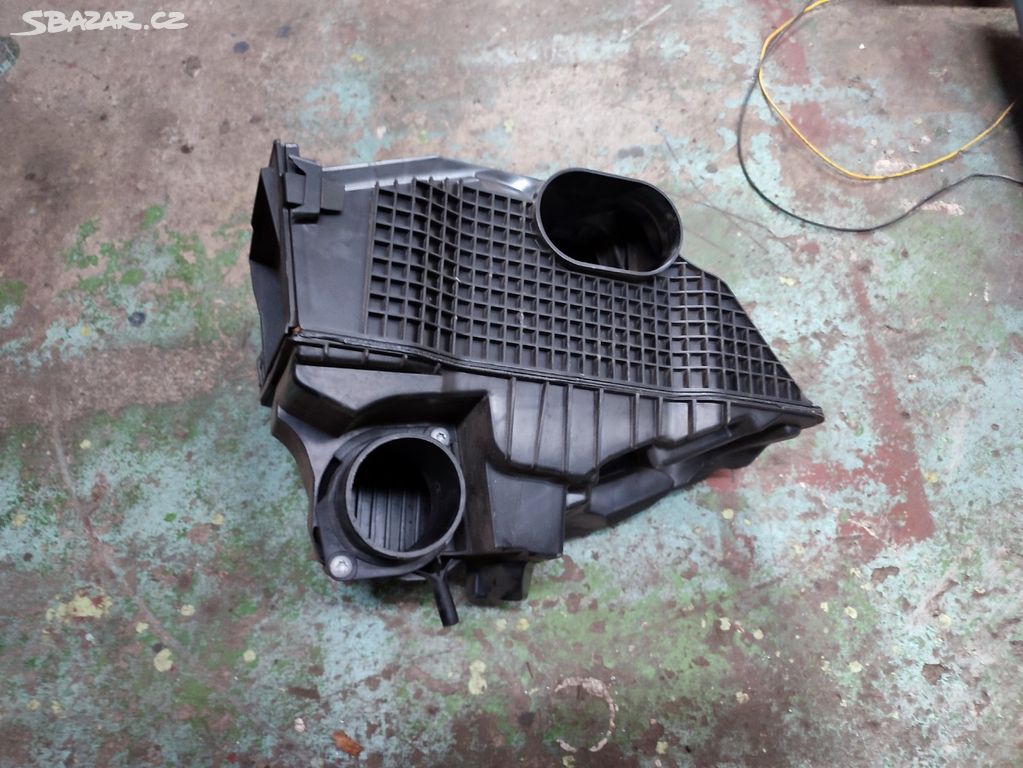 Dacia Renault vzduchový filtr filtrbox 165001258 R
