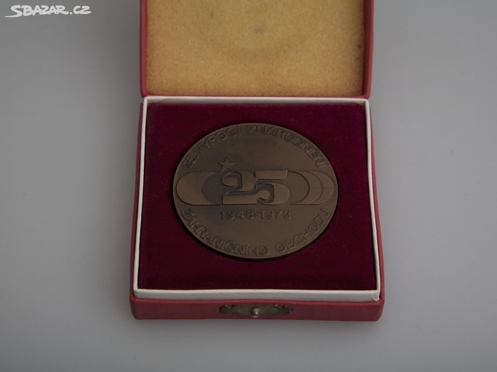 Medaile 25. výročí znárodnění zahraničního obchodu