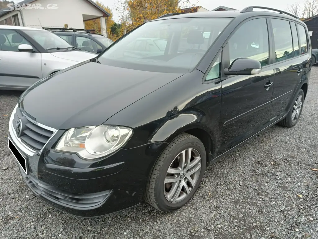 VW Touran 1,9 TDi * 7 - míst