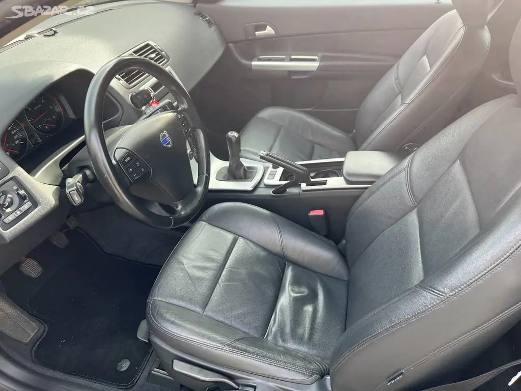 Volvo C30 1.6d 84kW kůže facelift - fotka 6