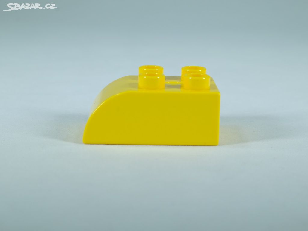 LEGO DUPLO cihla 2x3 se zakřivenou horní částí