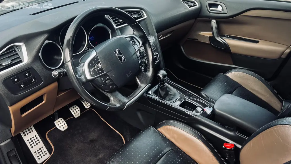 Citroen DS4 1,6 THP 147KW CZ 2013 - fotka 6