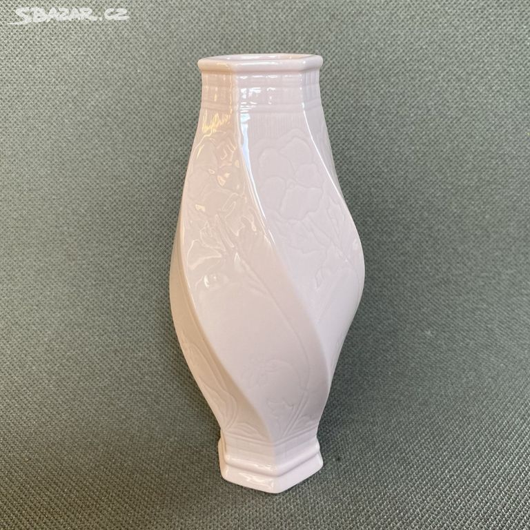 Royal Dux Váza z růžového porcelánu 17.5 cm