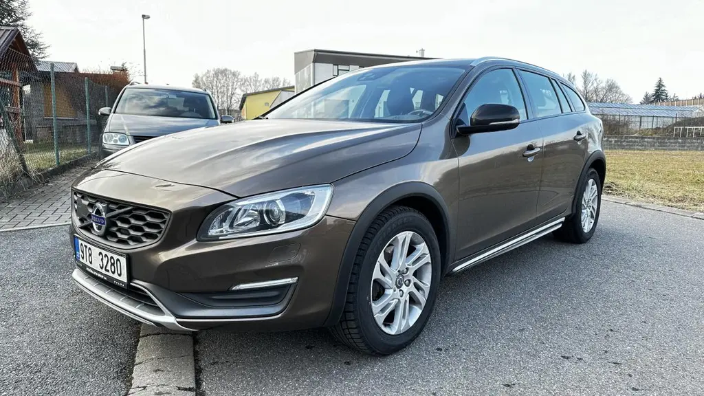 Volvo V60, D4 CROSSCOUNTRY 140KW AUTOMAT