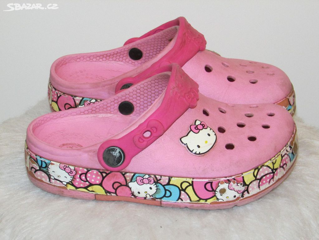 Nazouváky Crocs Hello Kitty