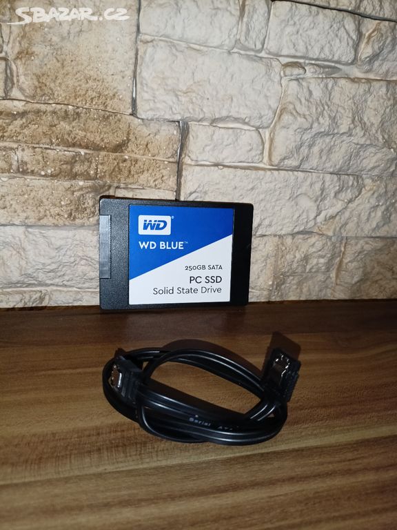 WD SSD Blue - 250GB, SATA III + sata kabel