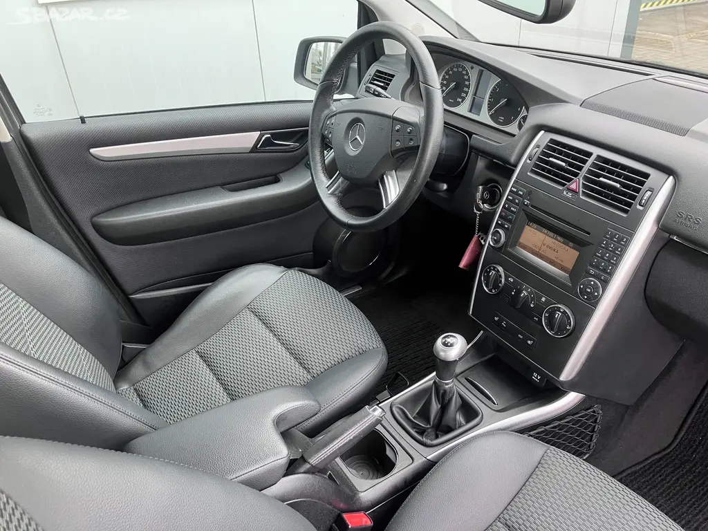 Mercedes-Benz Třídy B, B160 1,5i - fotka 6