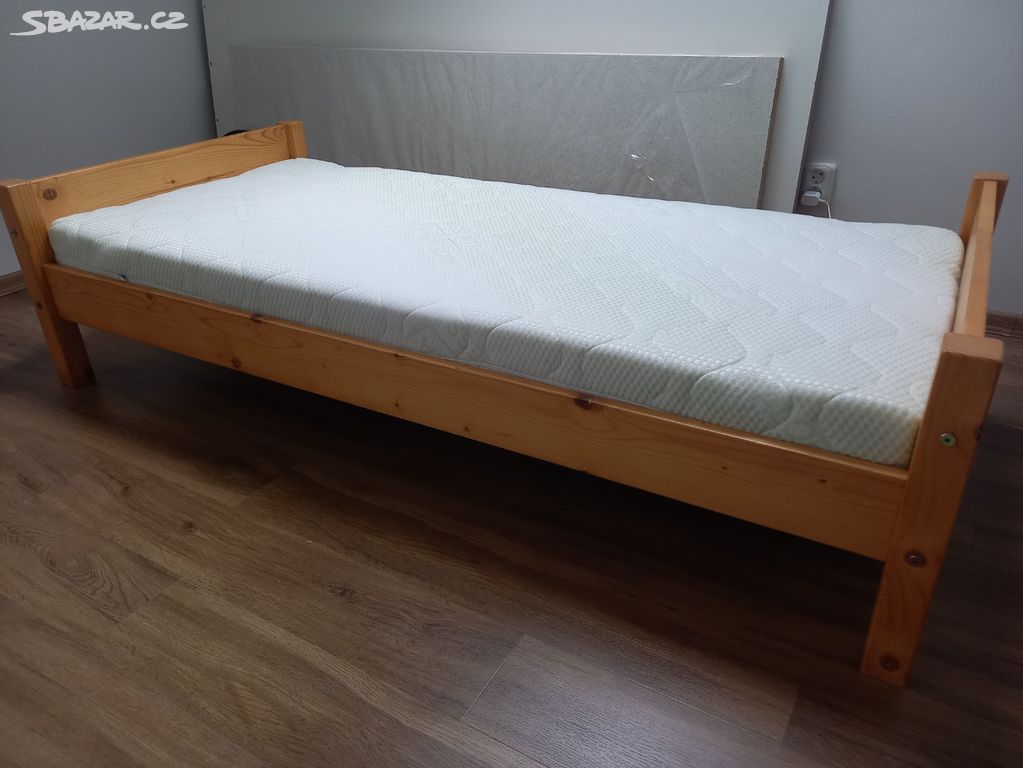 Dětská dřevěná postel i s kvalitní matrací