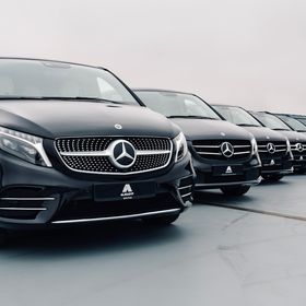 Obrázek k inzerátu: Půjčovna dodávek- Mercedes-Benz V-class XL  AMG