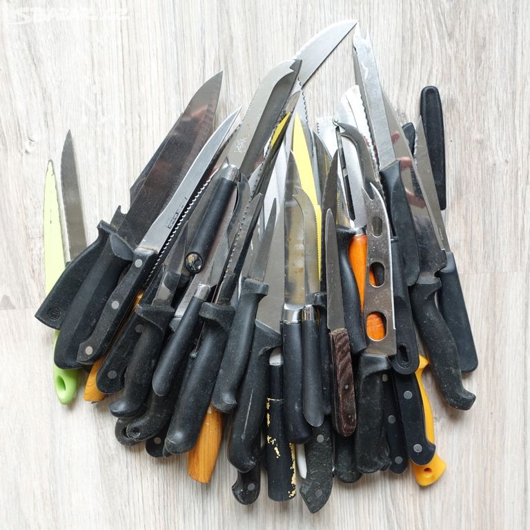 Kuchyňské nože MIX - 46 kusů