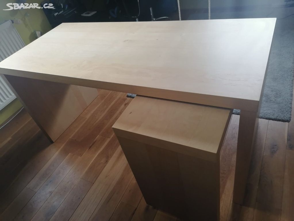 psací stůl Ikea Malm