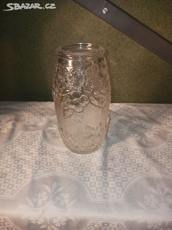 Váza - lisované sklo - Václav Hanuš