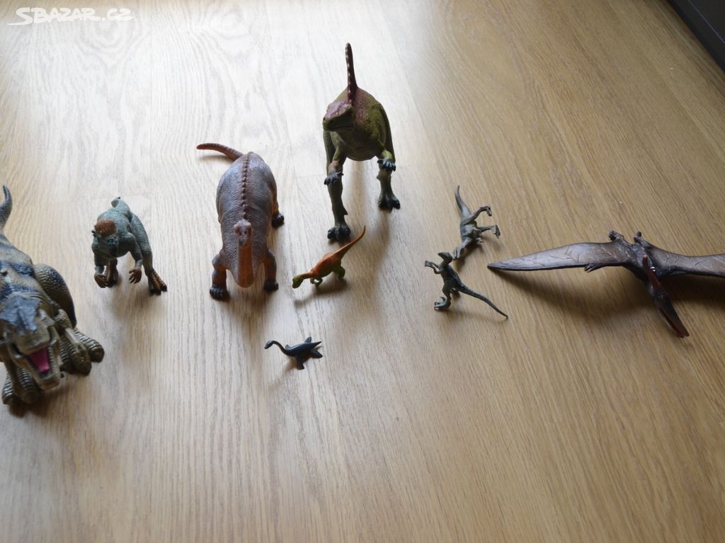 Hračky - Sada 6-ti dinosaurů různých velikostí