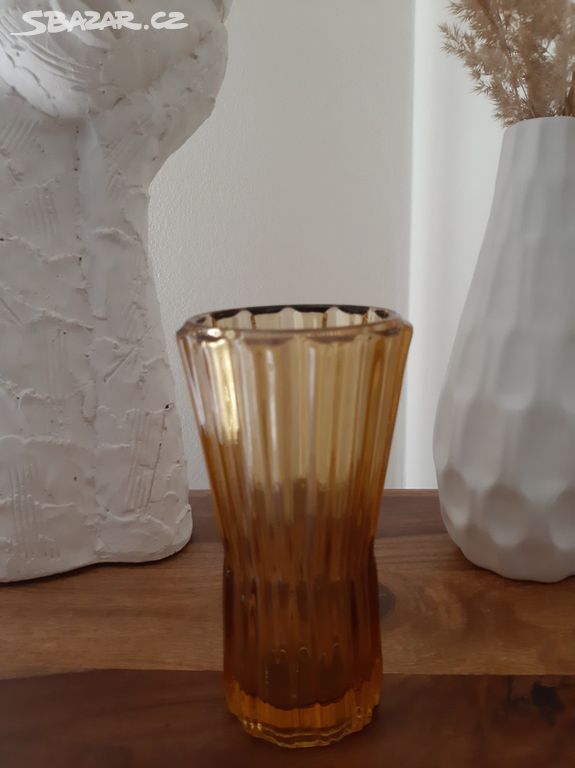 ´Krásná ambrová váza - Jan Schmid