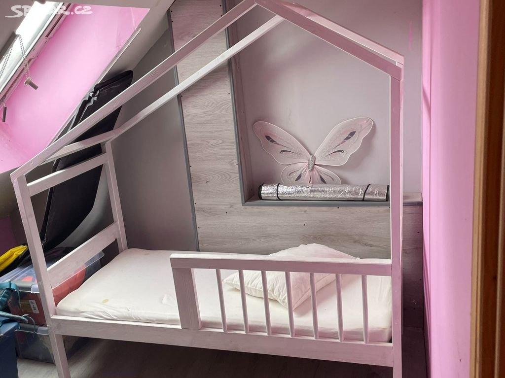 Domečková postel matrace a rošt Ikea