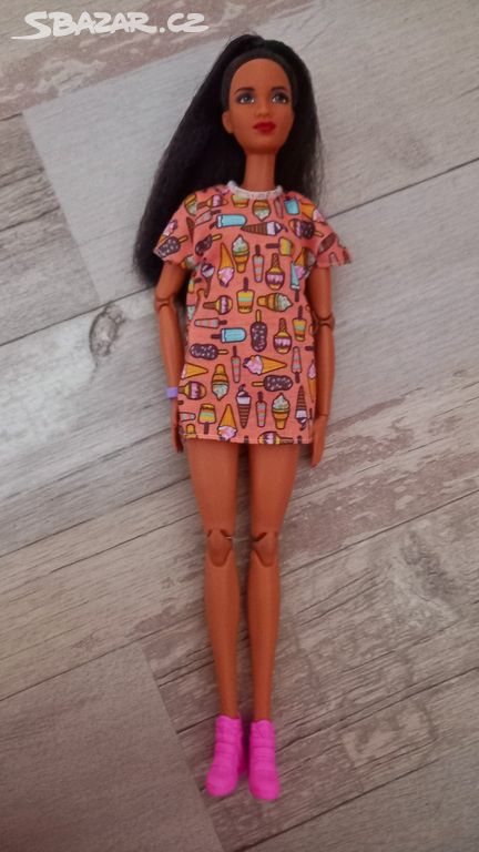 Sběratelská panenka Barbie fashionistas č.56