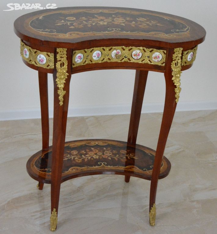 Zámecký intarzovaný stoleček s porcelánem - UNIKÁT