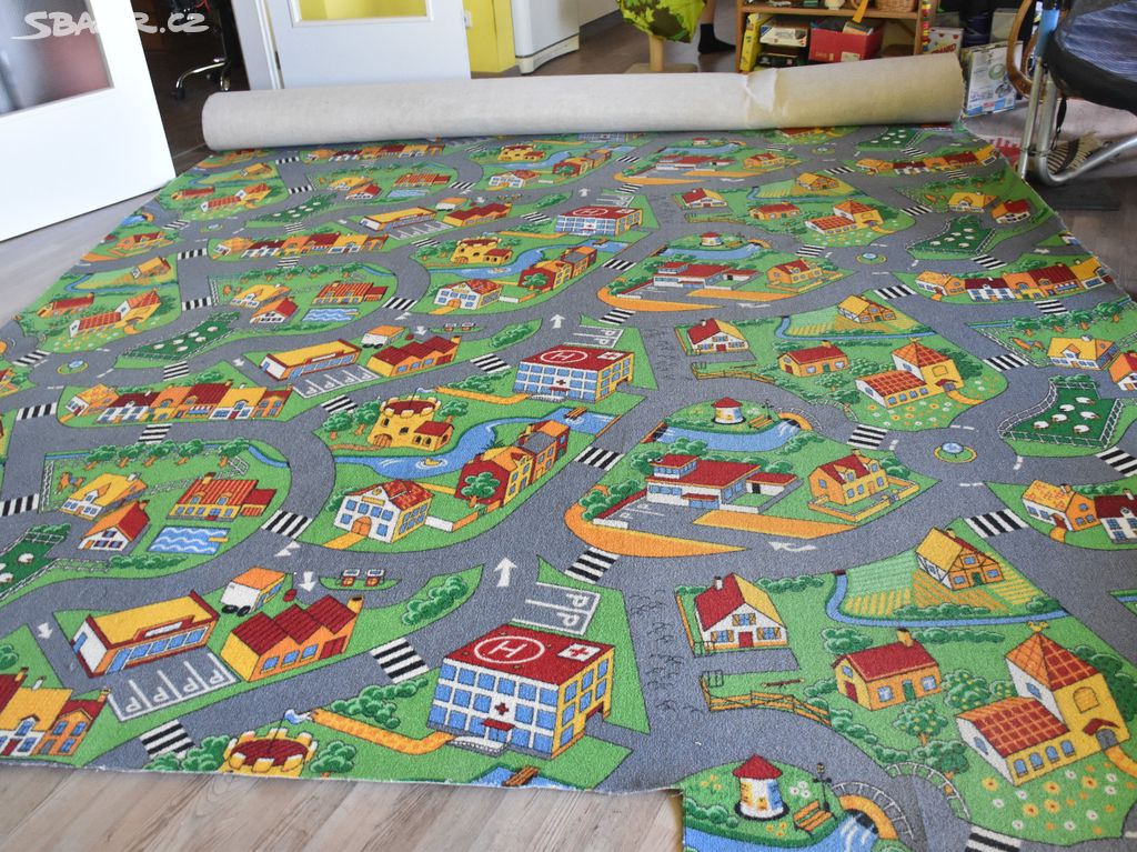 Velký dětský koberec