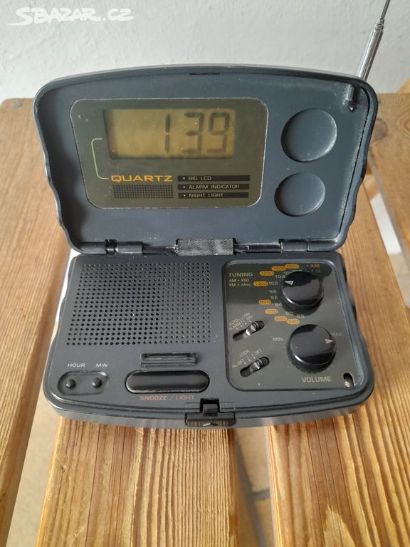 SuperTech no.950901226 - retro radiobudík+hodiny
