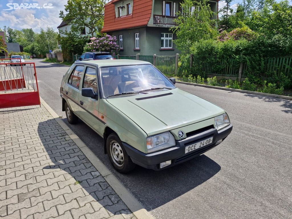 Škoda Favorit 136 LS (1. majitel, originální stav)