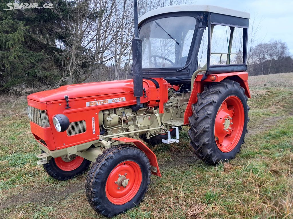 Traktor Zetor 4712