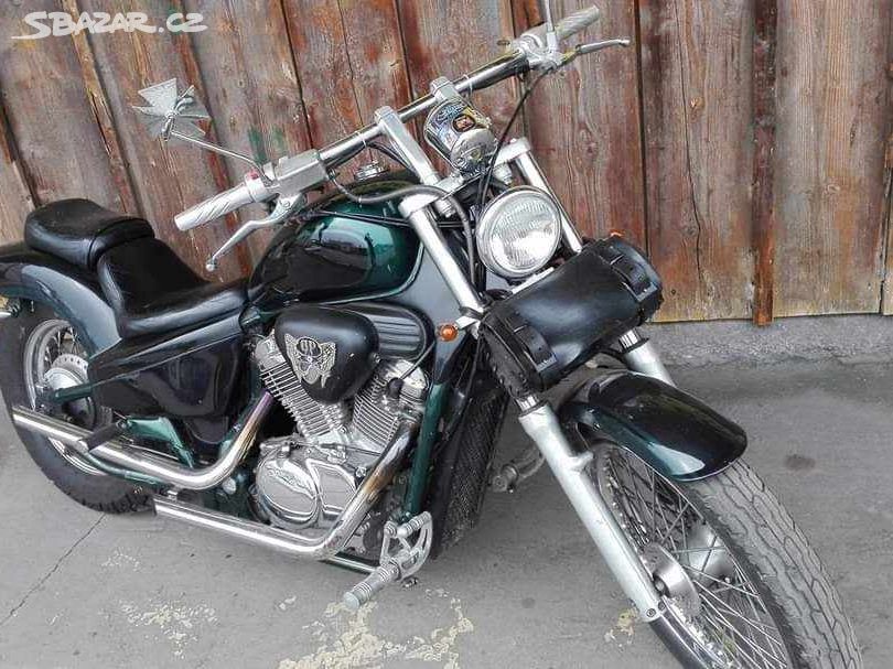 Motocykl Honda Shadow 600