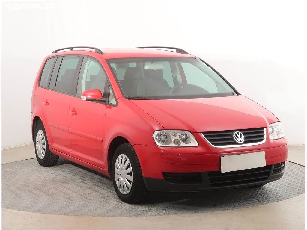 Volkswagen Touran, 1.6 FSI, 7 míst, po STK, Tažné