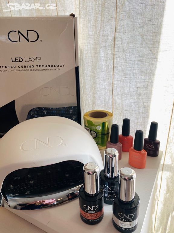 CND shellac lampa