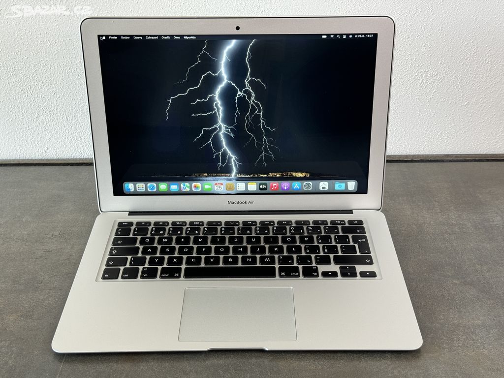 MacBook Air 13" 2015 i5 / 8GB / 128GB SSD - DPH