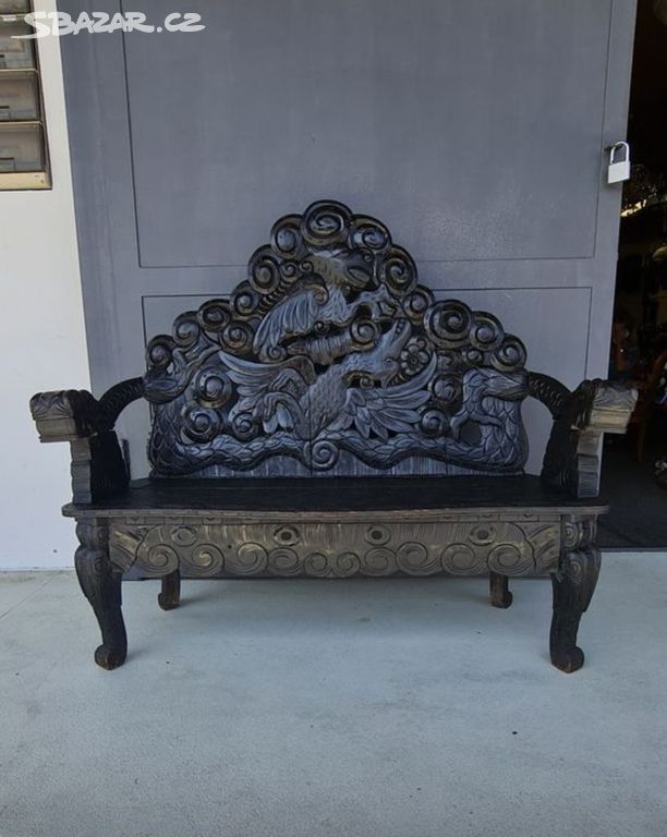 Starožitná čínská vyřezávaná lavice