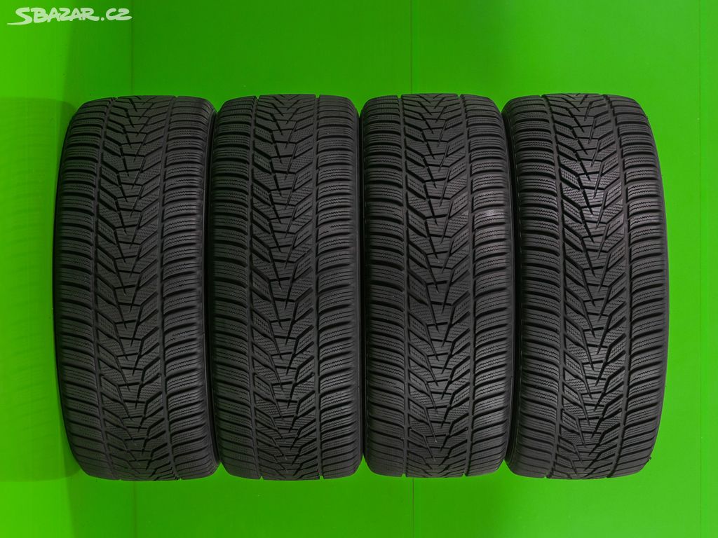 HANKOOK ZIMNÍ R18 PNEU 245 45 18 100V (1358T)