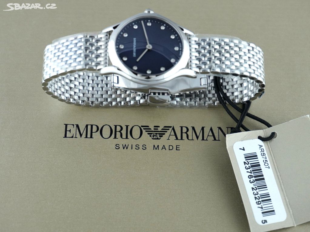 Emporio Armani s diamanty