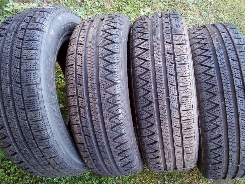 Nové zimní pneu 185/60 R14 celoprotektor