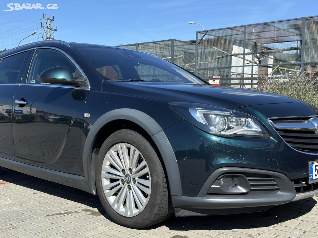 Opel Insignia Contry Tourer, Full, Kůže, Autom 4x4