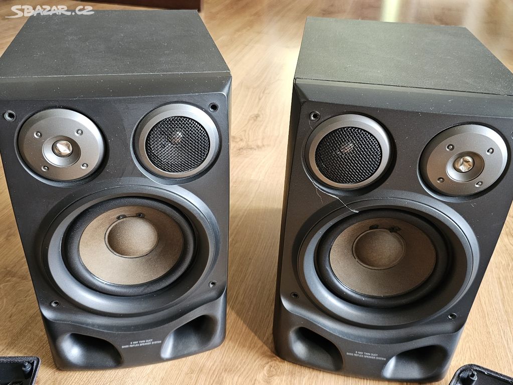 Drevene 3 pasmove Repro Aiwa 2x120W