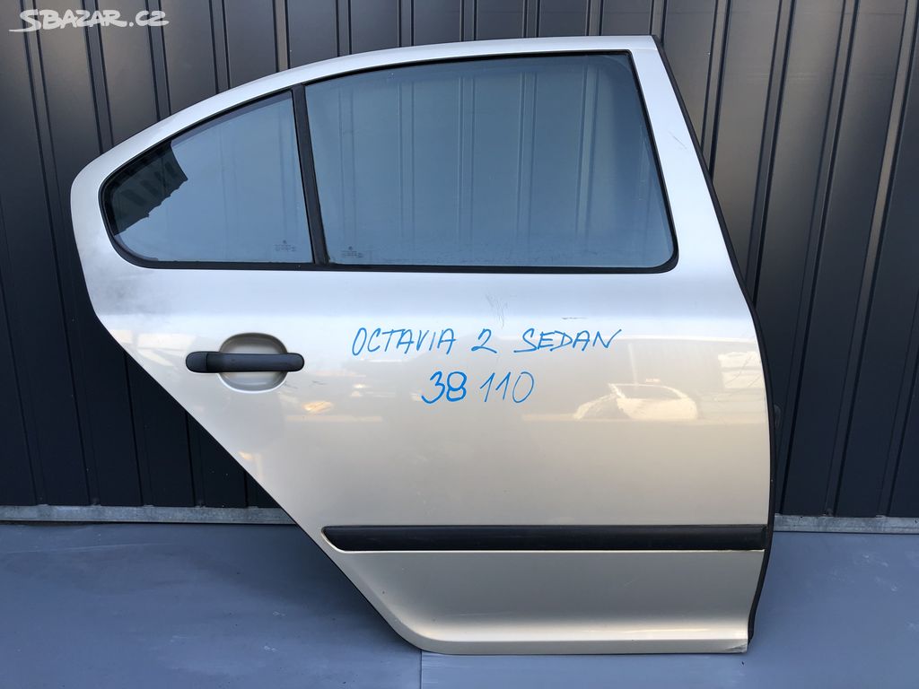 PRODÁM PRAVÉ ZADNÍ DVEŘE OCTAVIA 2 SEDAN 38110