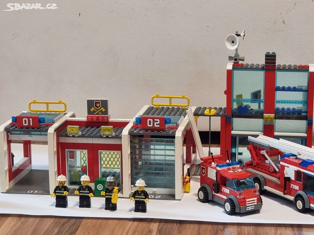 Prodám LEGO City 7208 - Hasičská stanice