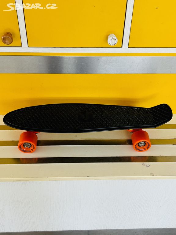 plně funkční PennyBoard NILS Extreme Fishboard