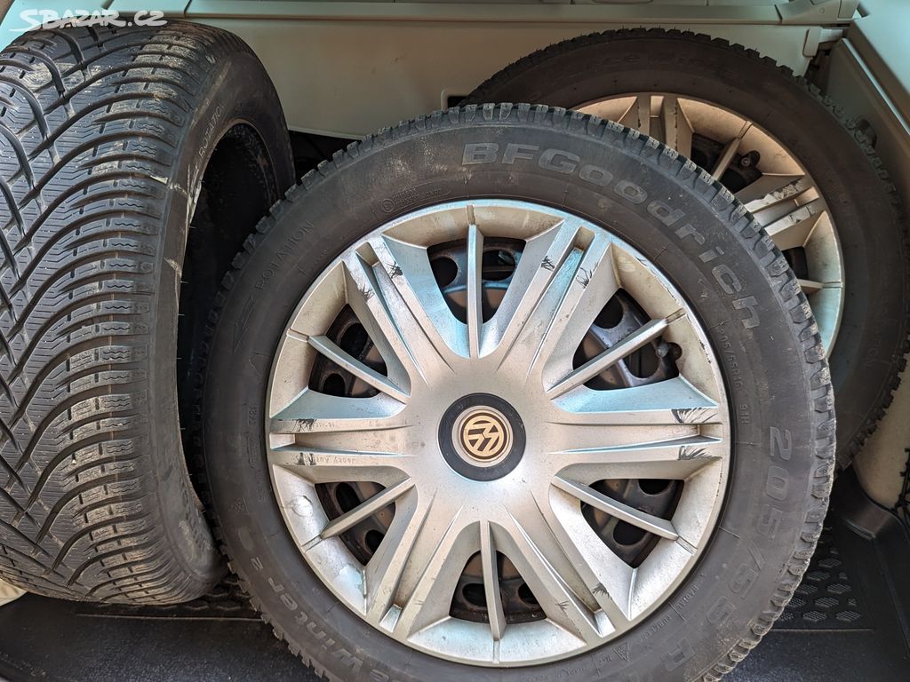 Sada ALU kol 205/55 R16 + zimní pneu jako nové