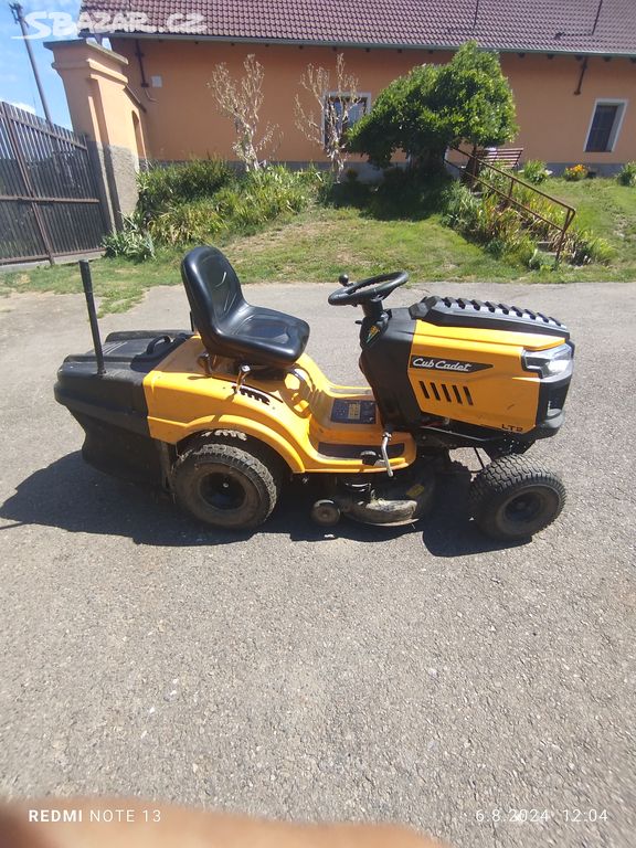 zahradní traktůrek cub cadet