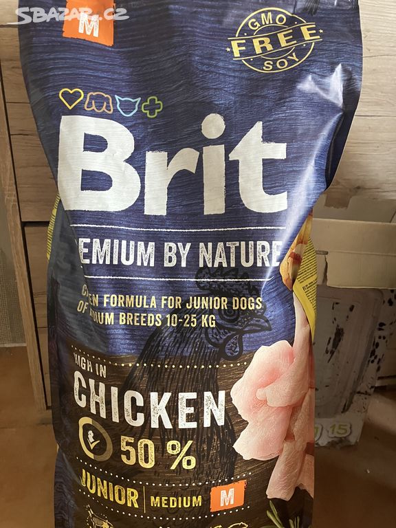 Brit granule Junior M 15kg