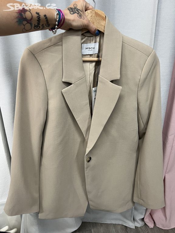 Blazer Beige MSCH pc.3000,-