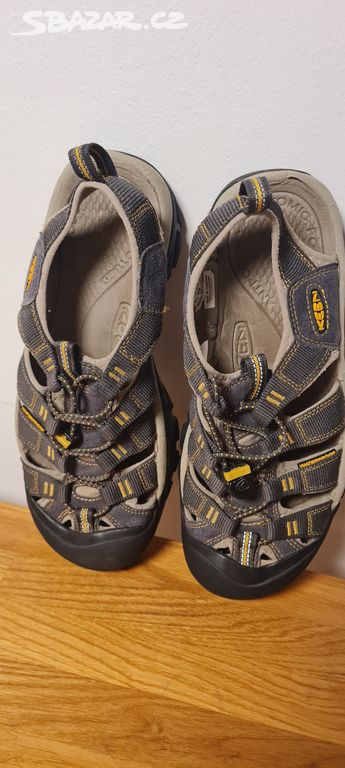 Keen sandály 41