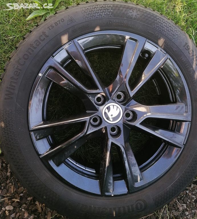 Zimní Alu 16" Škoda Fabia 4 195/55 R16 91H Conti