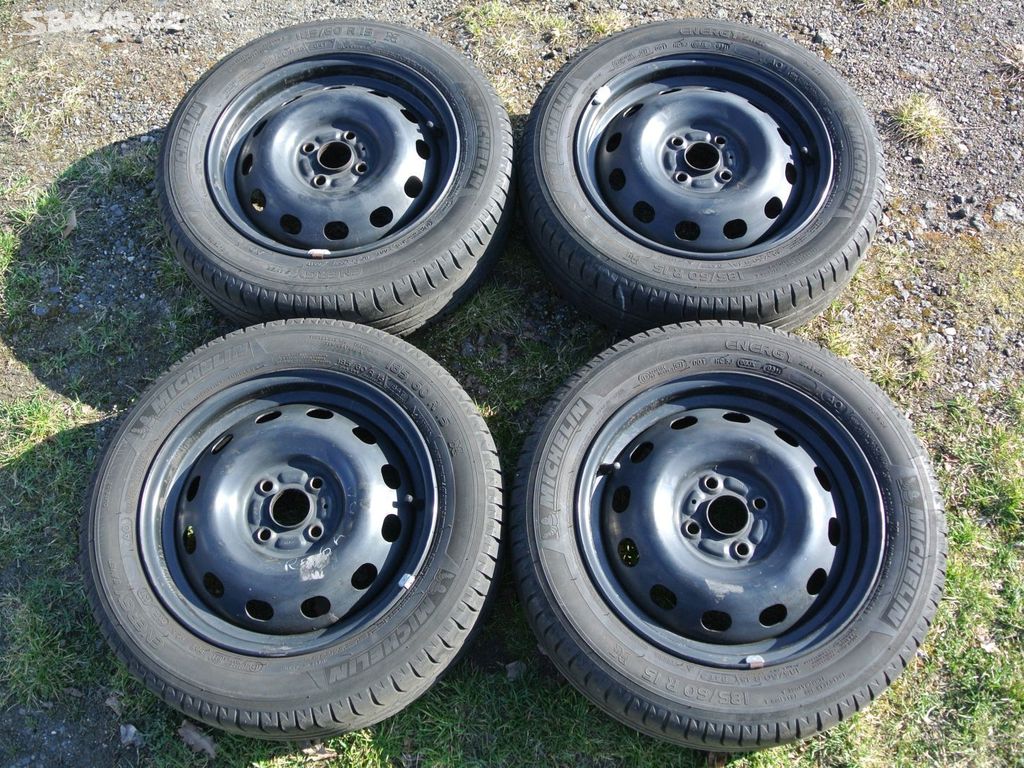 letní komplet 15" 4x100 ET50 pneu Michelin 185/6